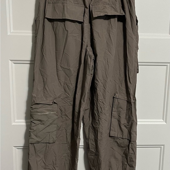 Faded Rose Cargo Pants ( Small) - Picture 3 of 9